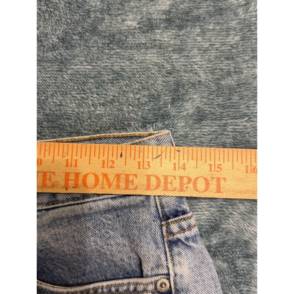 Calvin Klein Jeans Womens Light Wash Distressed Cut-off Denim Shorts Size 6 - Picture 5 of 10